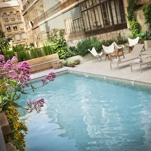 alexandra-barcelona-a-doubletree-by-hilton.catalonia-hotels.com/